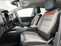 Citroën C5 Aircross SUV Feel 130pk | Navigatie | Achteruitrijcamera | Climate Control | Dodehoeksensor | Adaptieve Cruise Control | Parkeersensoren v+a | Keyless | Half lederen comfortstoelen | Armsteun | Apple Carplay / Android Auto | DAB+ radio | Donker getint glas | Trekhaak | 18" lichtmetalen velgen |