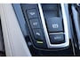 BMW 5-Serie Touring 528xi High Executive Camera, Stoelverwarming, Achterbank verwarmbaar, Navigatie, Cruise control, Lederen interieur, Trekhaak