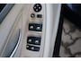 BMW 5-Serie Touring 528xi High Executive Camera, Stoelverwarming, Achterbank verwarmbaar, Navigatie, Cruise control, Lederen interieur, Trekhaak