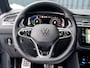 Volkswagen Tiguan 1.4 TSI eHybrid R-Line Business+ | Head Up | Trekhaak wegkl. | 20'' | IQ Light | Side Assist | Camera | Prijs Rijklaar!!