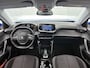 Peugeot e-2008 SUV EV Active Pack 50 kWh 136pk | Accu SOH 92,2% | Navigatie | Achteruitrijcamera | Climate Control | Cruise Control | Parkeersensoren | Led koplampen | Elektrisch inklapbare spiegels | Bluetooth | Apple CarPlay / Android Auto | DAB+ radio | Keyless start | Automatisch dimlicht | Regensensor | Multifunctioneel stuurwiel | 16” lichtmetalen velgen |