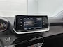 Peugeot e-2008 SUV EV Active Pack 50 kWh 136pk | Navigatie | Achteruitrijcamera | Climate Control | Cruise Control | Parkeersensoren | Led koplampen | Elektrisch inklapbare spiegels | Bluetooth | Apple CarPlay / Android Auto | DAB+ radio | Keyless start | Automatisch dimlicht | Regensensor | Multifunctioneel stuurwiel | 16” lichtmetalen velgen |