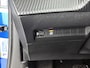 Peugeot e-2008 SUV EV Active Pack 50 kWh 136pk | Navigatie | Achteruitrijcamera | Climate Control | Cruise Control | Parkeersensoren | Led koplampen | Elektrisch inklapbare spiegels | Bluetooth | Apple CarPlay / Android Auto | DAB+ radio | Keyless start | Automatisch dimlicht | Regensensor | Multifunctioneel stuurwiel | 16” lichtmetalen velgen |