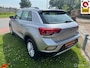 Volkswagen T-Roc 1.5 TSI STYLE AUTOMAAT/CARPLAY/CRUISECONTR.
