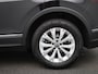 Volkswagen Tiguan 1.5 TSI Life Business | Apple Carplay / Android Auto | Achteruitrijcamera | Parkeersensoren | Trekhaak |