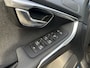 Volvo V40 2.0 D4 140kw | Base Business | Navi