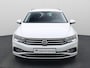 Volkswagen Passat Variant 1.5TSI/150PK DSG Comfort Business DSG · Navigatie · Trekhaak · Apple/Android Car Play ·