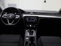 Volkswagen Passat Variant 1.5TSI/150PK DSG Comfort Business DSG · Navigatie · Trekhaak · Apple/Android Car Play ·