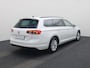 Volkswagen Passat Variant 1.5TSI/150PK DSG Comfort Business DSG · Navigatie · Trekhaak · Apple/Android Car Play ·