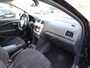 Volkswagen Polo 1.2 TSI Cross Automatische airco, parkeer sensoren voor en achter, led verlichting voor, trekhaak, licht metalen velgen 17 inch, cruise controle, cross polo, enz.