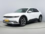 Hyundai Ioniq 5 CONNECT+ 58 kWh | LEDER | SOH 98.4% | NAVI | CAMERA | ELEKTR. STOELEN | APPLE CARPLAY & ANDROID | WARMTEPOMP | STOEL & STUURVERWARMING | FABRIEKSGARANTIE GELDIG T/M 1-2029! |
