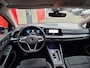 Volkswagen Golf 1.5 eTSI Style Automaat/ Parkeersensoren V + A/ Android auto- Apple Carplay/ LM velgen/ Rijklaarprijs!