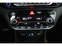 Hyundai Ioniq Comfort EV (ACHTERUITRIJCAMERA, NAVIGATIE, CRUISE CONTROL ADAPTIEF, STOELVERWARMING)