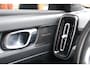 Volvo XC40 T4 Recharge R-Design | Stoelverwarming | Leder | Parkeercamera | H&K | Glossy Black