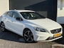 Volvo V40 T2 R-Design Summum | 2016 | 122 pk | Half leder/Alcantara | Wit