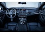 BMW 5-Serie Touring 520i M-Sport I Org.NL I Pano-dak I Trekhaak I Comfortstoelen I Stoelmemory I Elek.a-klep I Gedocumenteerd