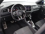 Volkswagen T-Roc 1.5 TSI Sport | Navigatie | Stoelverwarming | Parkeercamera | Climate Control | Cruise Control Adaptief |