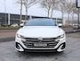 Volkswagen Arteon 1.4 TSI eHybrid R-Line 218PK | Panodak | Vol Leer | 360° | Head-up | Keyless | Memory | Klasse 3 | 19 "Inch |