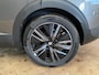 Peugeot 3008 1.6 HYbrid 225 GT Trekhaak | Adaptieve Cruise | Stoelverwarming | Navigatie | Camera | Elec.Klep | Voorconditionering | Leder/Stof | Black Pack | 19 LMV | Clima | Massage | Keyless | | Achterbank in delen neerklapbaar | Achteruitrijcamera | Afneembare Trekhaak
