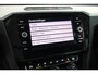 Volkswagen Passat Variant 1.4 TSI 150pk DSG Highline Panoramadak Stoelverwarming Navigatie Virtual Cockpit Stoelverwarming