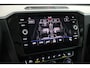 Volkswagen Passat Variant 1.4 TSI 150pk DSG Highline Panoramadak Stoelverwarming Navigatie Virtual Cockpit Stoelverwarming