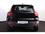 Volvo XC40 B3 Plus Black Edition - Panorama/schuifdak - IntelliSafe Assist & Surround - 360º Camera - Harman/Kardon audio - Verwarmde voorstoelen & stuur - Parkeersensoren voor & achter - Elektr. bedienb. voorstoelen met geheugen links - Draadloze tel. lader - Extra getint glas - 20' LMV