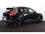 Volvo XC40 B3 Plus Black Edition - Panorama/schuifdak - IntelliSafe Assist & Surround - 360º Camera - Harman/Kardon audio - Verwarmde voorstoelen & stuur - Parkeersensoren voor & achter - Elektr. bedienb. voorstoelen met geheugen links - Draadloze tel. lader - Extra getint glas - Elektr. inklapbare trekhaak - 20' LMV