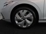 Volkswagen Golf 1.5 eTSI Style 130 PK DSG (Automaat) | Navigatie | Stoel- en stuurverwarming | keyless entry | Parkeer camera | Standkachel |