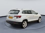 Skoda Karoq 1.5 TSI ACT Ambition Pano Adaptive cruise Clima Stoelverwarming Sfeerverlichting Carplay Dealer onderhouden