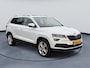 Skoda Karoq 1.5 TSI ACT Ambition Pano Adaptive cruise Clima Stoelverwarming Sfeerverlichting Carplay Dealer onderhouden