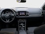 Skoda Karoq 1.5 TSI ACT Ambition Pano Adaptive cruise Clima Stoelverwarming Sfeerverlichting Carplay Dealer onderhouden