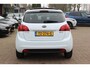 Kia Venga 1.4 CVVT Edition / Panoramadak / Camera / Half leder / Keyless / Navigatie / 16'' / Bluetooth / Armsteun voor