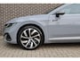 Volkswagen Arteon Shooting Brake 1.4 TSI eHybrid 218pk R-Line Business+ | Panoramadak | Lederen Bekleding | Trekhaak | Navigatie