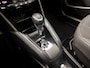 Peugeot 208 1.2 PureTech Sport Automaat (PANORAMADAK, APPLE CARPLAY, NAVIGATIE, CLIMATE, SPORTSTOELEN, CRUISE, GETINT GLAS, LM VELGEN, NIEUWSTAAT)