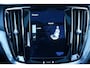 Volvo V60 Cross Country B5 Automaat AWD Pro |Semi electrische Trekhaak|Standkachel, Stoelverwarming voor, Stuurwielverwarming, Elektrisch bedienbare voorstoelen met geheugen, Panoramadak, Harman Kardon audio, Draadloos opladen telefoon, 20 Inch Lichtmetalen velgen