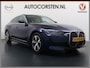 BMW i4 eDrive40 340pk High Executive 84 kWh SOH 99% Pano-Dak/Hefdak SportSt+Leer+(Stuur+)Verwarmd 360°Camera Adaptive-Cruise+s&go Park-Assist-plus HUD LASER-LED Bordherk. Live-Cockpit-Pro Apple-Android Carplay Smartphone-entry Semi-Autopilot Drive-Assist-pro Active-Guard-Plus Elektr.Achterklep Draadl-Lader BAS ESP BMW Individual interieurlijsten Pianolak schwarz BMW Individual Exterieur Line Aluminium satiniert BMW Copilot-pack Dodehoekdetectie/correctie, Kruisend-verkeer-Detectie, rijstrooksensor met correctie, rondomzicht camera, uitwijk assistent) 0-100 5,6 sec. 1600kg trekvermogen! € 73.000 nieuw