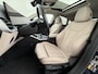 BMW i4 eDrive40 340pk 84kWh Pano-Schuif-Dak Leer SportSt+Leer+(Stuur+)Verwarmd 360°Camera SOH 99% Adaptive-Cruise+s&go High Executive Park-Assist-plus HUD LASER-LED Bordherk. Live-Cockpit-Pro Apple-Android Carplay Smartphone-entry Semi-Autopilot Drive-Assist-pro Active-Guard-Plus Elektr.Achterklep Draadl-Lader BAS ESP BMW Individual interieurlijsten Pianolak schwarz BMW Individual Exterieur Line Aluminium satiniert BMW Copilot-pack Dodehoekdetectie/correctie, Kruisend-verkeer-Detectie, rijstrooksensor met correctie, rondomzicht camera, uitwijk assistent) 0-100 5,6 sec. 1600kg trekvermogen! € 73.000 nieuw