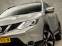 Nissan Qashqai 1.2 N-Connecta Sport Automaat (PANORAMADAK, NAVIGATIE, CLIMATE, TREKHAAK, 360 CAMERA, SPORTSTOELEN, GETINT GLAS, KEYLESS, NIEUWSTAAT)