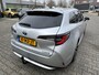 Toyota Corolla Touring Sports 1.8 Hybrid Dynamic TREHAAK NL-AUTO 1E-EIG DEALER-OND NAVI APPLE/ANDROID LED KEYLESS CAMERA LM-VELGEN BLUETOOTH
