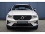 Volvo XC40 2.0 B4 Plus Dark | Parkeercamera | Pilot assist | all seasonbanden | Stuur- stoelverwarming