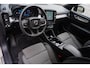 Volvo XC40 2.0 B4 Plus Dark | Parkeercamera | Pilot assist | all seasonbanden | Stuur- stoelverwarming