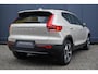Volvo XC40 2.0 B4 Plus Dark | Parkeercamera | Pilot assist | all seasonbanden | Stuur- stoelverwarming