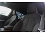 Volvo EX40 Single Motor Extended Range Plus | 17% bijtelling | 20 inch velgen | Harman/ Kardon audio | Park Assist | Pilot Assist
