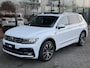 Volkswagen Tiguan Allspace 1.5 TSI R-Line 7zits | 1Ste Eigenaar | Pano | 360 Camera | Leer | Navi | Xenon\Led | Dealer onderhouden Interesse, Proefrit? Bel of app met: 06-24 28 28 42