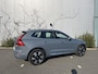 Volvo XC60 Plug-in Hybrid T8 AWD Ultimate Bright | Long Range | Panoramadak | Head-up display | Adaptive cruise control | Lederen bekleding | Actieve LED koplampen | Stoel- en stuurverwarming | Standkachel | Achterbank verwarming |