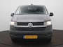 Volkswagen Transporter 2.0 TDI L2H1 28 Bijrijdersbank - Apple Carplay/Android Auto - Cruise control - Trekhaak - Laadruimte betimmering - Sidebars