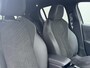 Peugeot 208 1.2 Hybrid 145 e-DCS6 GT | Alcantara bekleding | Elektrisch verstelbare stoelen | Stoelverwarming/Stoelmassage | Camera | Adaptieve Cruise Control