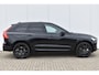 Volvo XC60 T6 Plus Black Edition | Zitverhoger Achter | BLIS | Verwarmbare Voorstoelen + Stuurwiel |
