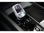 Volvo XC60 T6 Plus Black Edition | Zitverhoger Achter | BLIS | Verwarmbare Voorstoelen + Stuurwiel |