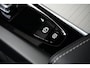 Volvo XC60 T6 Plus Black Edition | Zitverhoger Achter | BLIS | Verwarmbare Voorstoelen + Stuurwiel |